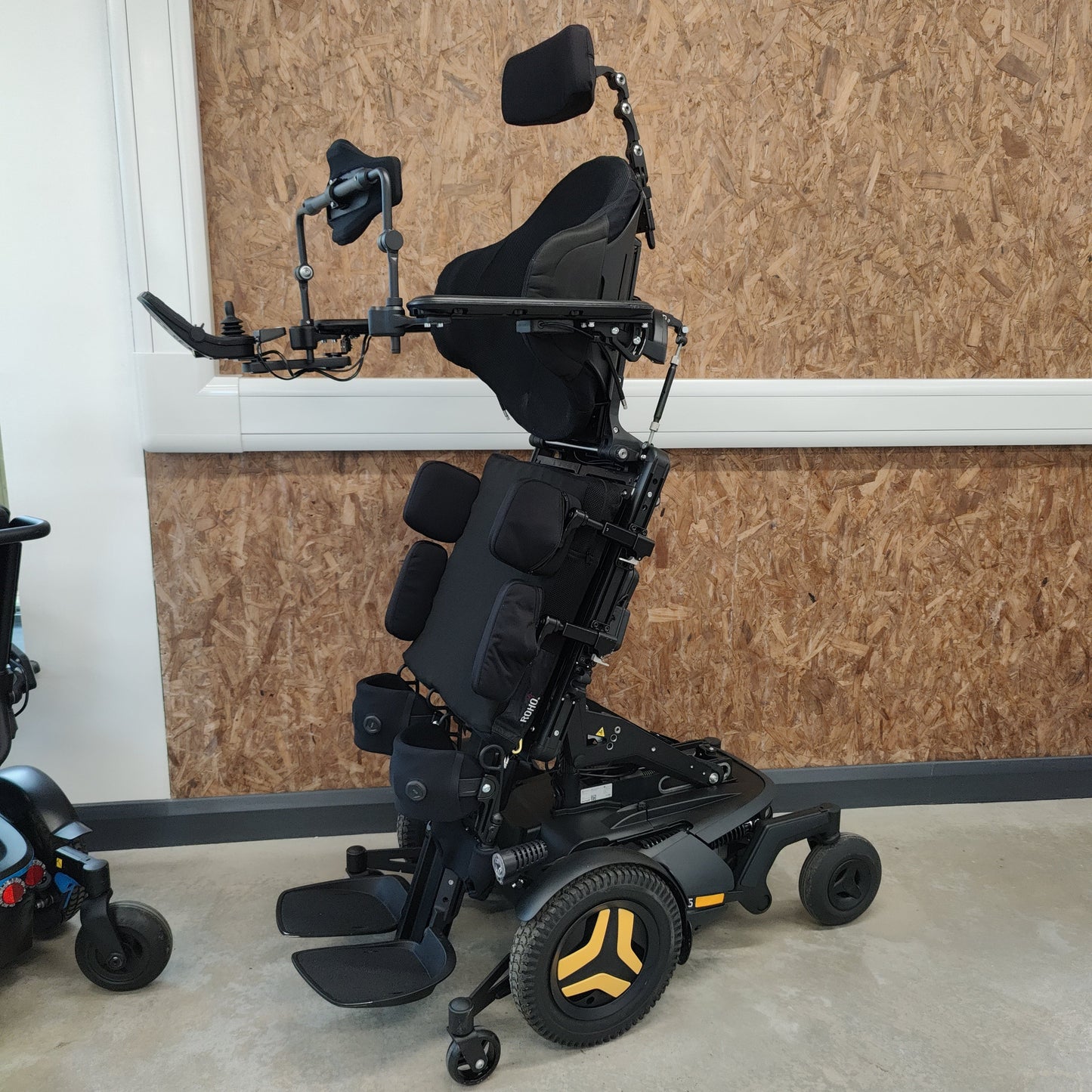 Ex-Demo / Used Permobil F5 Corpus VS - Beyond Mobility.